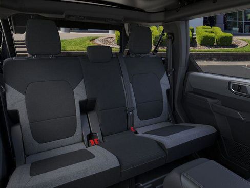 Used 2025 Ford Bronco Big Bend image 11