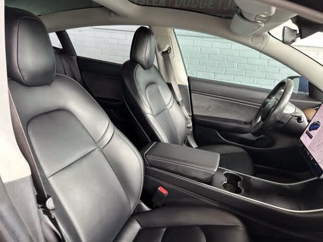 Used 2018 Tesla Model 3 Long Range RWD image 4
