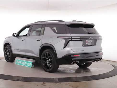 Used 2025 Chevrolet Traverse RS w/ LPO, Floor Liner Package AWD/4WD image 9