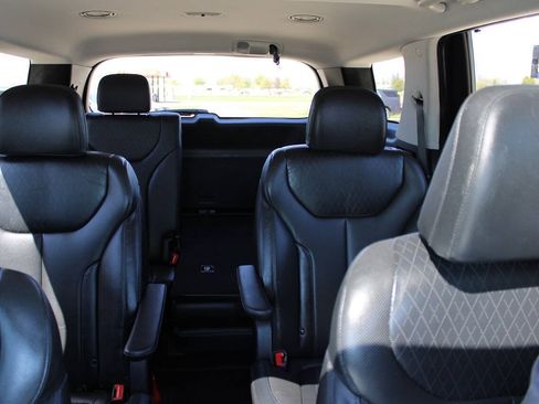 Used 2022 Hyundai Palisade SEL w/ Premium Package AWD/4WD image 15