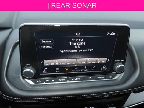 Certified 2025 Nissan Rogue SV FWD image 20