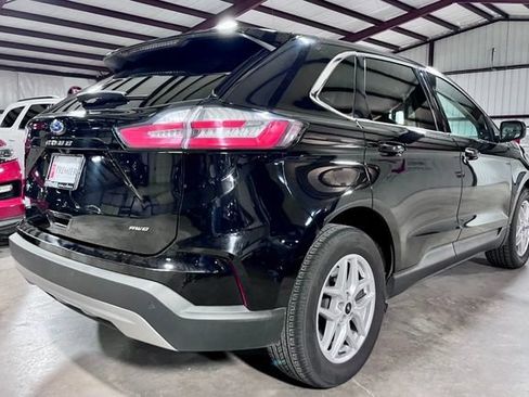 Used 2024 Ford Edge SEL AWD/4WD image 2