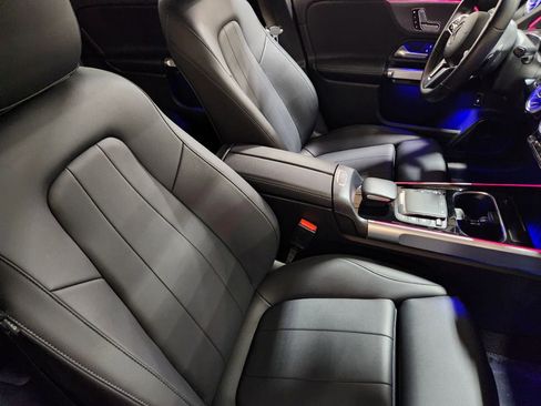 Used 2023 Mercedes-Benz EQB 250+ image 31