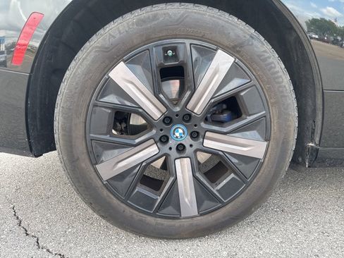 Used 2024 BMW iX xDrive50 w/ Sport Package image 6