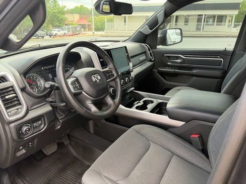 Used 2019 RAM 1500 Big Horn AWD/4WD image 30