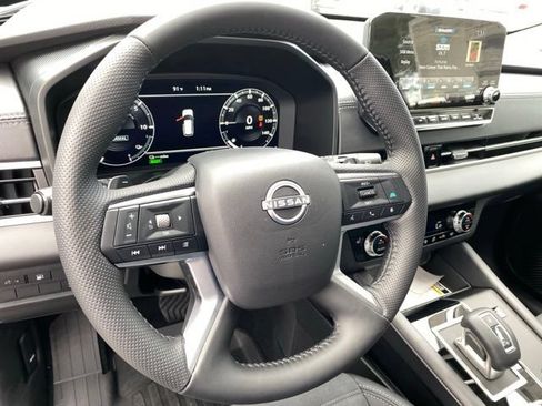 New 2026 Nissan Rogue SL AWD/4WD image 11