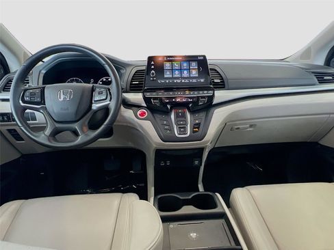 Used 2025 Honda Odyssey EX-L image 32