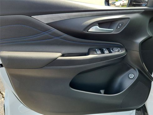 New 2026 Buick Envista Sport Touring w/ Convenience I Package FWD image 18