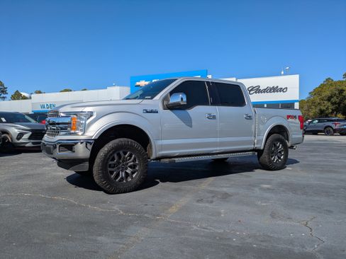 Used 2018 Ford F150 Lariat image 2