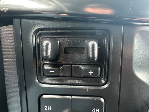 Used 2021 Ford F150 Platinum w/ Equipment Group 701A High AWD/4WD image 24