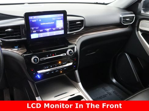 Used 2024 Ford Explorer Limited image 16