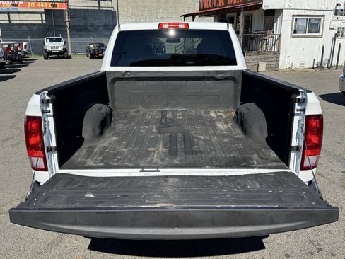 Used 2018 RAM 2500 Tradesman w/ Chrome Appearance Group AWD/4WD image 20