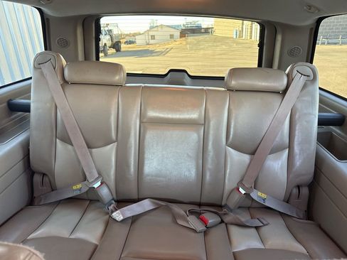 Used 2004 GMC Yukon XL Denali image 25