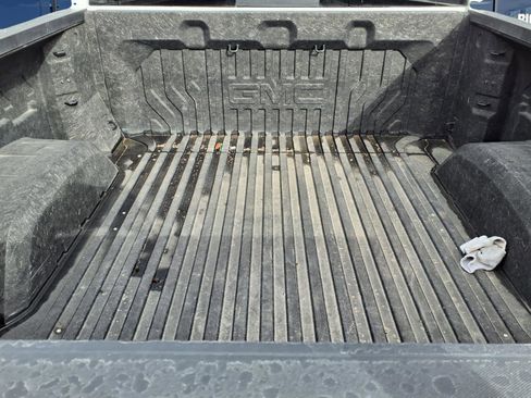 Used 2021 GMC Sierra 1500 AT4 w/ AT4 Value Package image 5