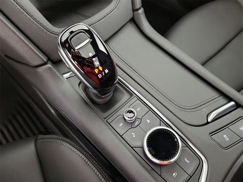 Certified 2025 Cadillac XT6 Premium Luxury w/ Technology Package image 30