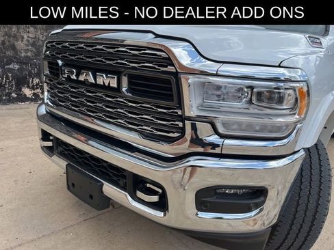 Used 2022 RAM 2500 Limited AWD/4WD image 12