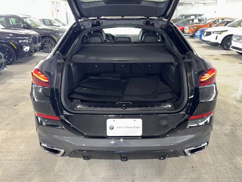 Used 2022 BMW X6 xDrive40i w/ M Sport Package AWD/4WD image 13