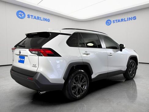 Used 2023 Toyota RAV4 XLE Premium AWD/4WD image 9