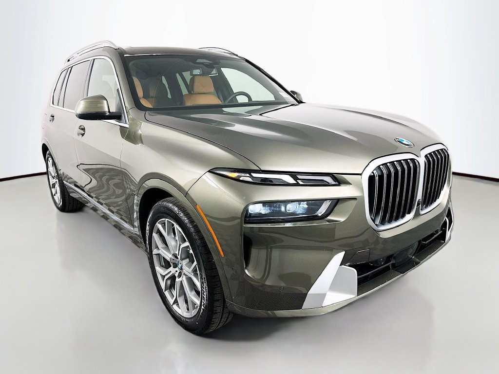 Used 2026 BMW X7 xDrive40i w/ Premium Package AWD/4WD image 3