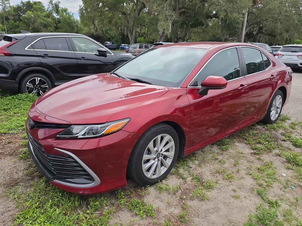 Used 2022 Toyota Camry LE FWD image 2