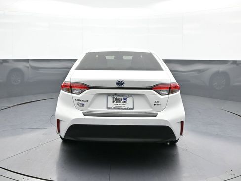 Certified 2025 Toyota Corolla LE image 7