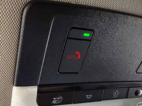 Used 2026 Nissan Rogue SV w/ Rock Creek Premium Package image 41