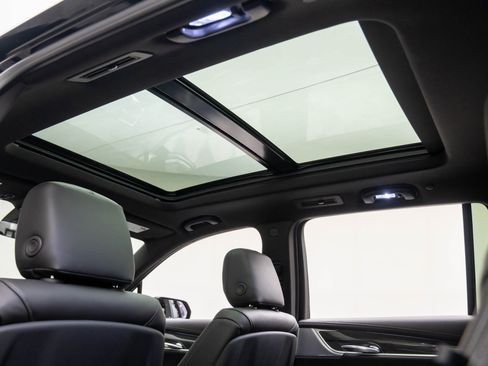 New 2025 Cadillac XT6 Sport image 11