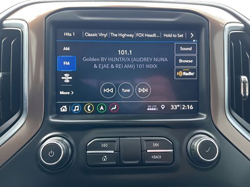 Used 2019 Chevrolet Silverado 1500 High Country w/ Technology Package image 13