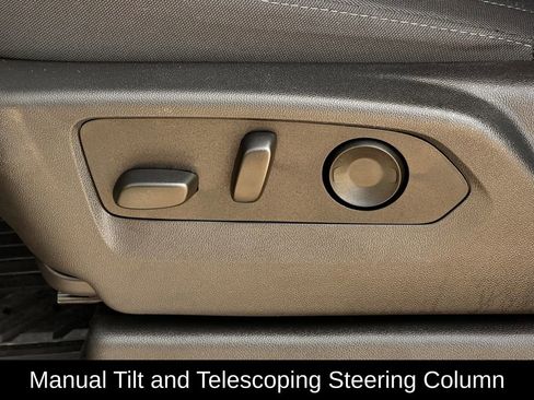 Used 2025 Chevrolet Silverado 2500 LT w/ Safety Package image 28