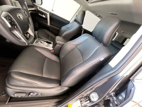 Used 2021 Toyota 4Runner Limited AWD/4WD image 11