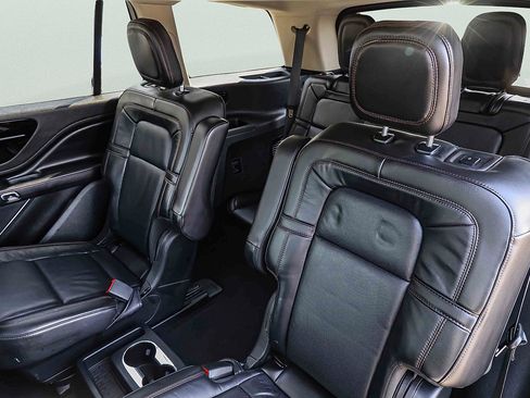 Used 2023 Lincoln Aviator Reserve w/ Jet Package AWD/4WD image 21