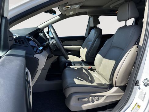Certified 2024 Honda Odyssey Elite image 7