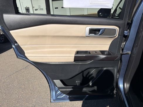 Used 2020 Ford Explorer XLT w/ Equipment Group 202A image 12