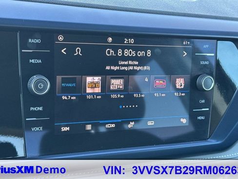 Used 2024 Volkswagen Taos SE image 35