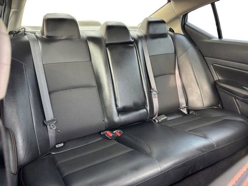 Used 2019 Nissan Altima 2.5 SR w/ SR Premium Package image 23