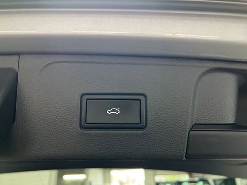 Used 2021 Volkswagen Atlas SEL Premium AWD/4WD image 7