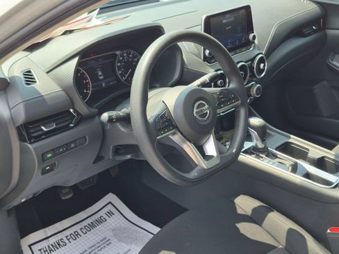 Certified 2023 Nissan Sentra SV FWD image 13