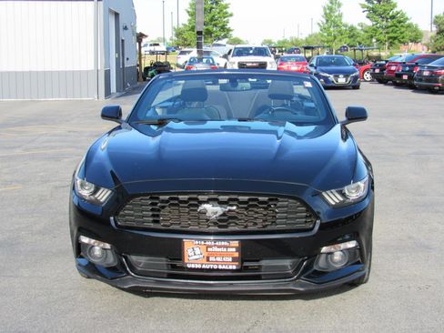 Used 2016 Ford Mustang Convertible w/ Equipment Group 051A RWD image 9
