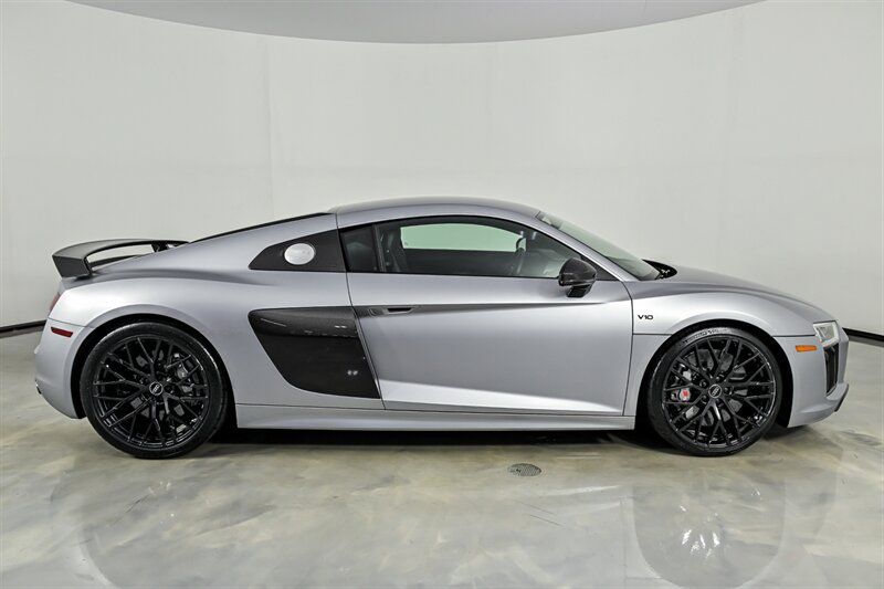 Used 2018 Audi R8 V10 plus AWD/4WD image 10