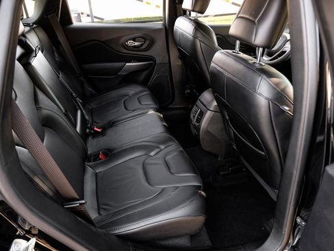 Used 2022 Jeep Cherokee Limited image 49