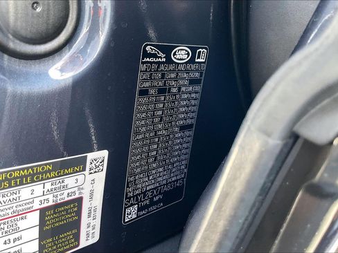 New 2026 Land Rover Range Rover Velar Dynamic SE image 23