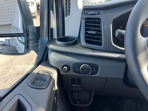 New 2026 Ford Transit 250 Low Roof AWD image 34