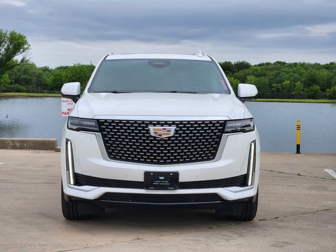 Certified 2022 Cadillac Escalade Premium Luxury RWD image 32