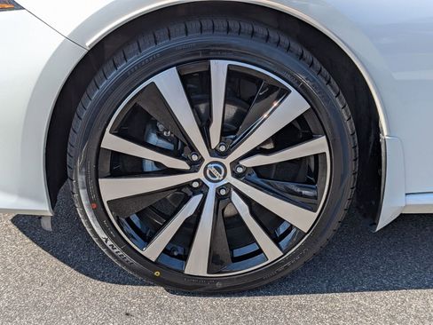 Used 2020 Nissan Altima 2.5 SR image 10