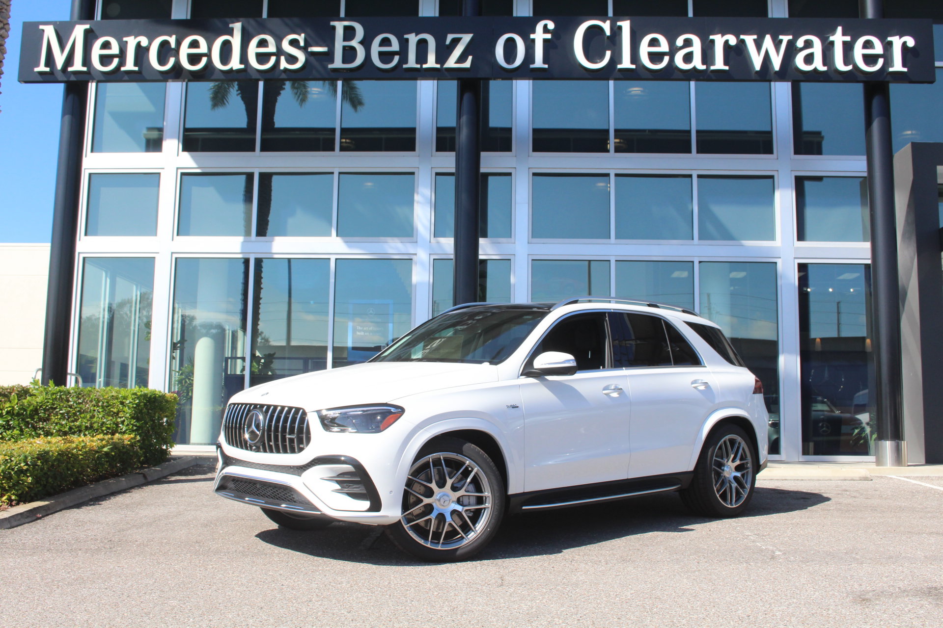 New 2026 Mercedes-Benz GLE 53 AMG 4MATIC image 1