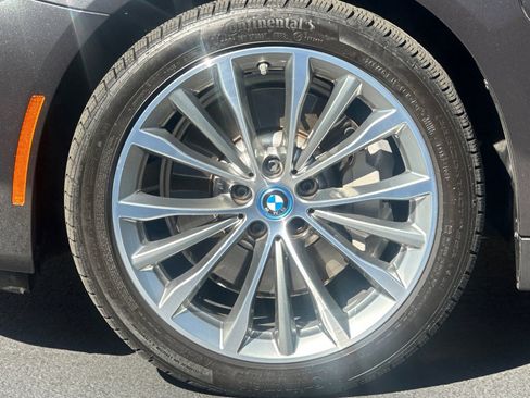 Certified 2023 BMW 530e xDrive w/ Executive Package image 38