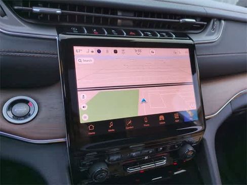 New 2025 Jeep Grand Cherokee Summit image 30