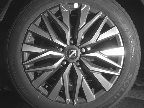 Used 2025 Nissan Altima 2.5 SV image 14