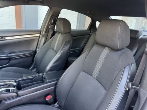 Used 2019 Honda Civic Sport image 14