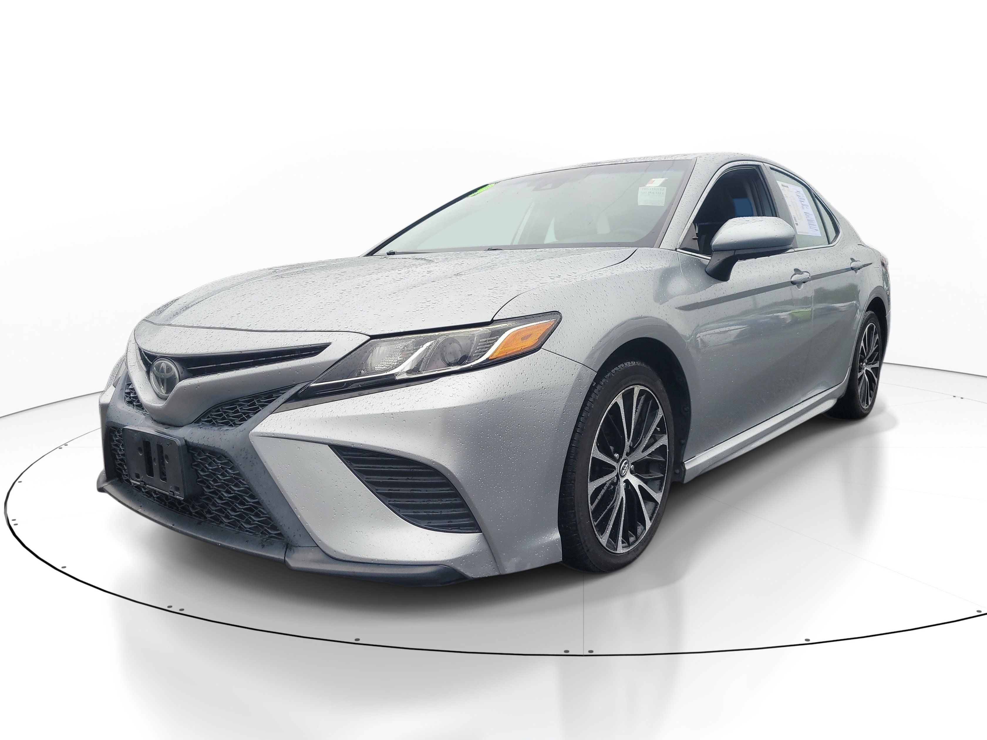 Used 2019 Toyota Camry SE FWD image 3